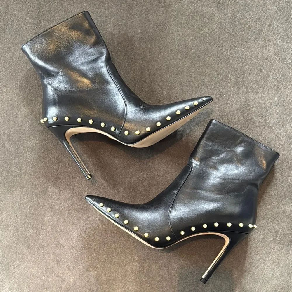 Stuart Weitzman Faux Pearl Studded Calf Leather Black Ankle Boots Zip 7.5B *READ